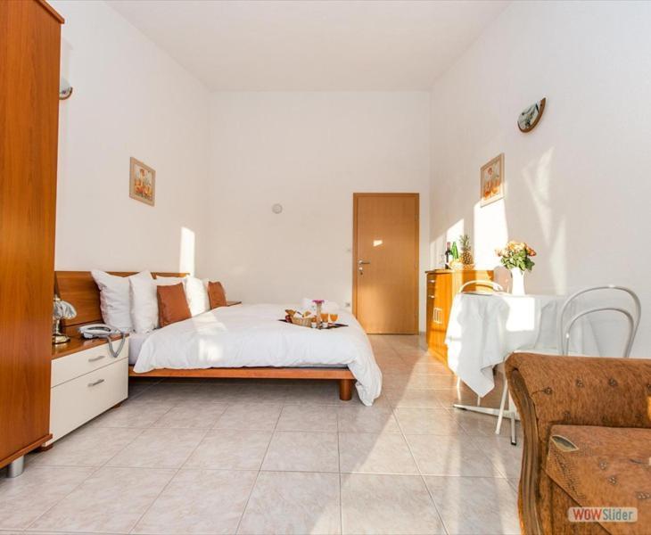 Apartmani Aria Rogoznica  Kültér fotó