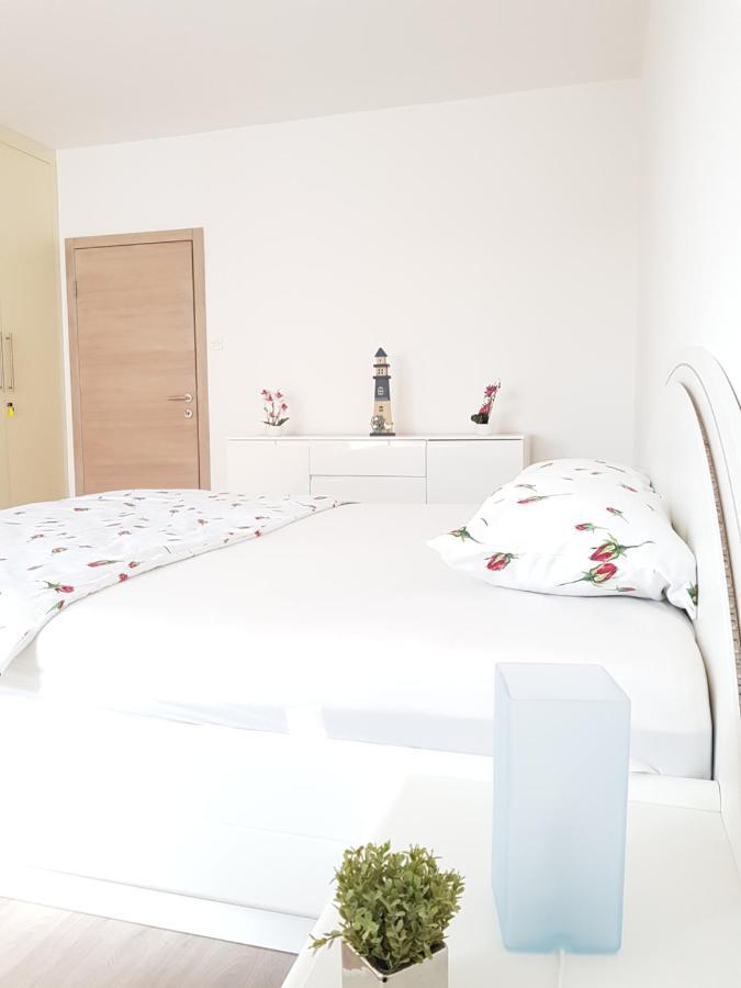 Apartmani Aria Rogoznica  Kültér fotó