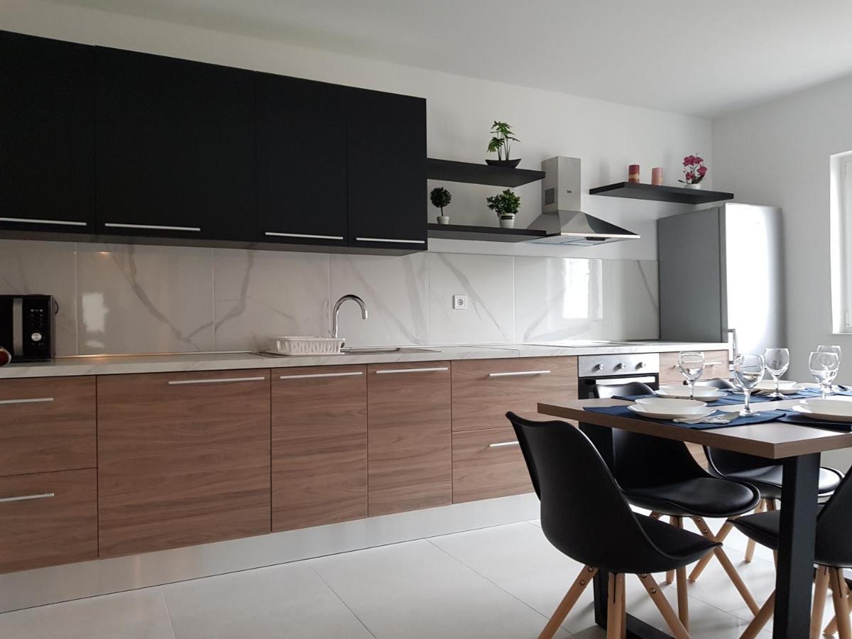 Apartmani Aria Rogoznica  Kültér fotó